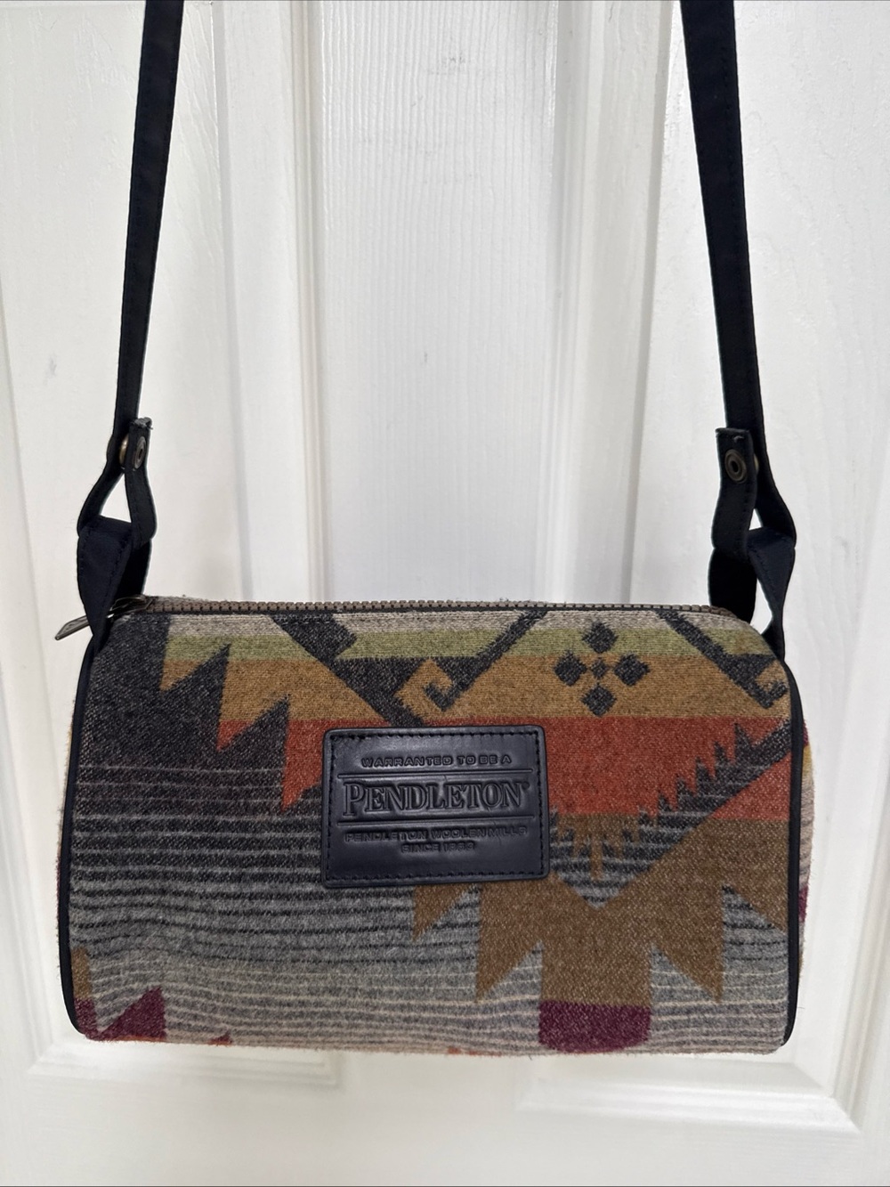PENDLETON wool Rock Creek shoulder crossbody purse bag barrel Aztec Southwest